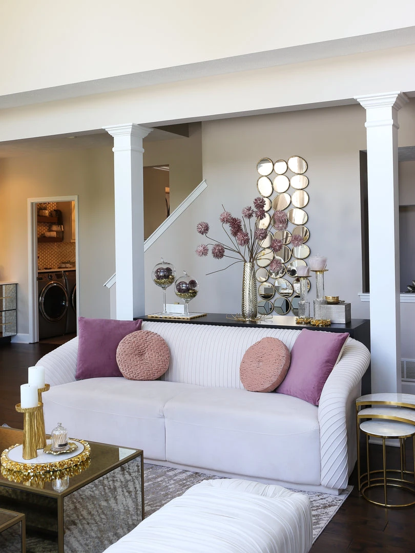 Inspire Me! Home Decor PILLOWS, RUGS, & THROWS Blush Woven Velvet Round Pillow