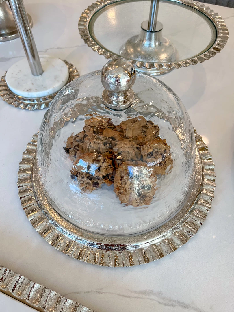 Inspire Me! Home Decor Gold Cake Dome With Ripple Edge (2 Colors)