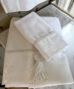 Inspire Me! Home Decor BATHROOM White Towel With Rope Detail (3 Sizes)