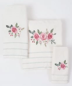 Inspire Me! Home Decor BATHROOM Spring Garden Towel (3 Sizes)