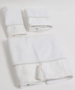 Inspire Me! Home Decor BATHROOM White Towel With Rope Detail (3 Sizes)