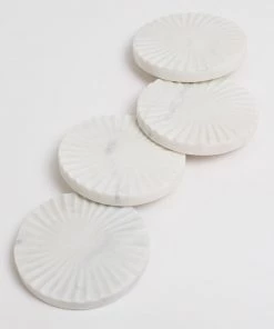 Inspire Me! Home Decor White Marble Round Coasters