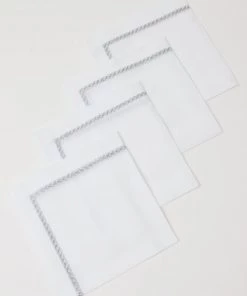 Inspire Me! Home Decor Set Of 4 Embroidered Border Napkins (2 Colors)