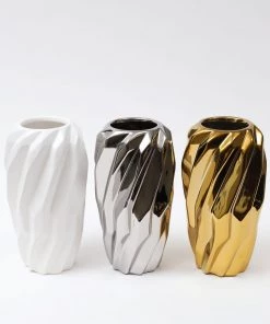 Inspire Me! Home Decor Gold Wavy Design Vase (2 Sizes)