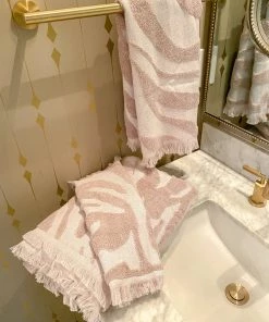 Inspire Me! Home Decor Blush Pink Heathered Stripe Towel (3 Sizes)