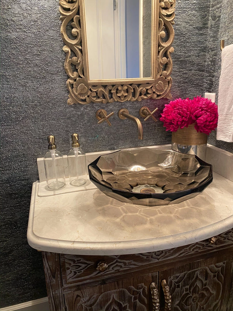 Inspire Me! Home Decor KITCHEN Clear Glass Soap Dispenser W/ Brass Finish Pump