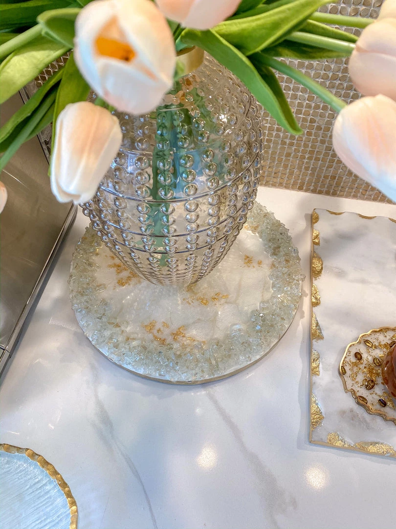 Inspire Me! Home Decor Round White Resin Tray/Trivet