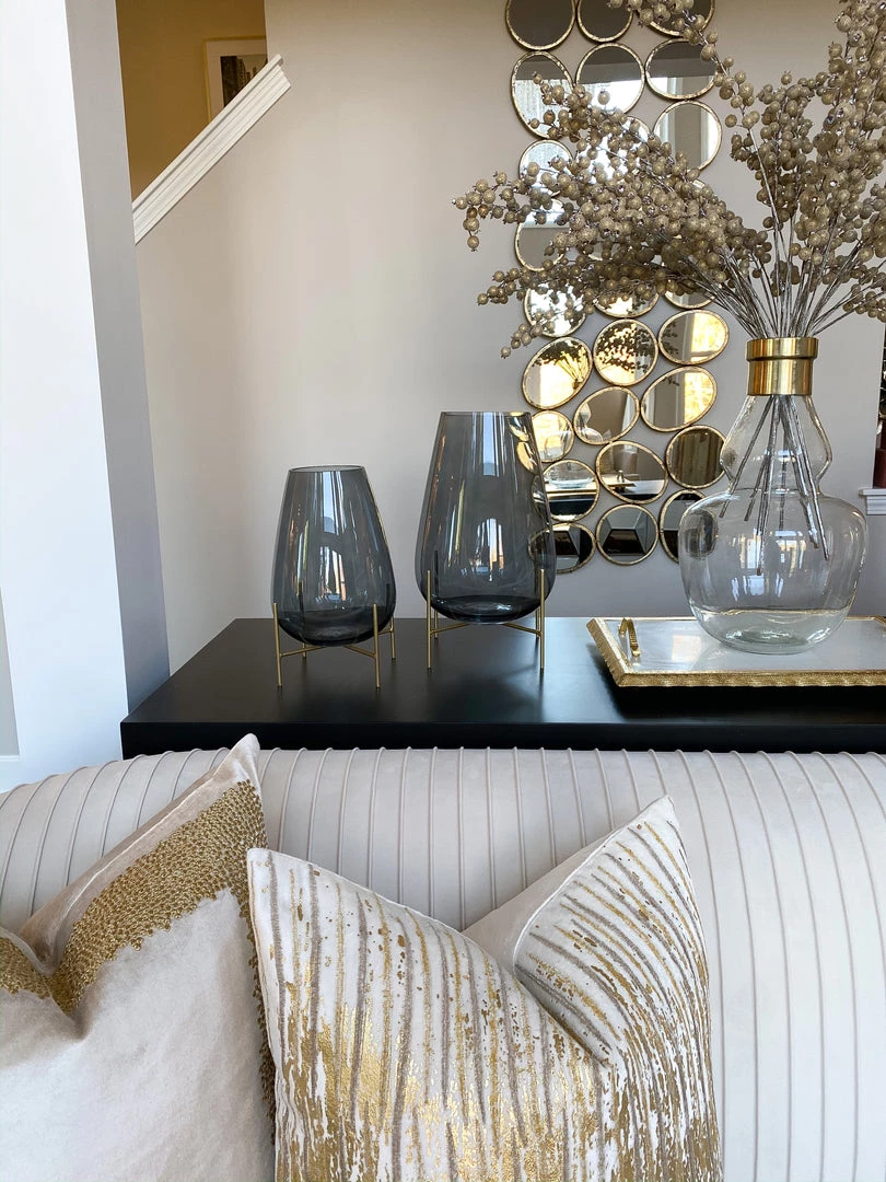 Inspire Me! Home Decor Smoke Grey Glass Planter On Gold Stand (2 Sizes)