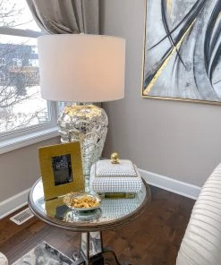 Inspire Me! Home Decor Textured Gold Metal Photo Frame