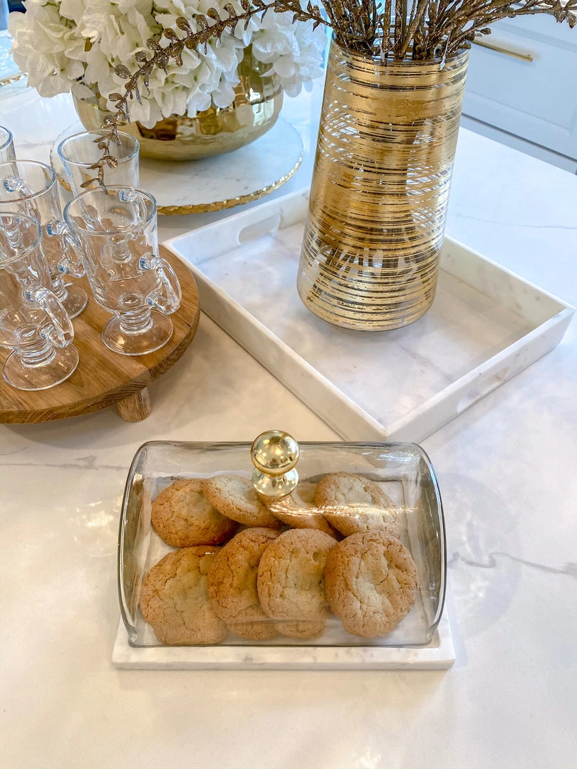 Inspire Me! Home Decor Marble Cake Platter With Metallic Handled Glass Dome (2 Colored Handles)